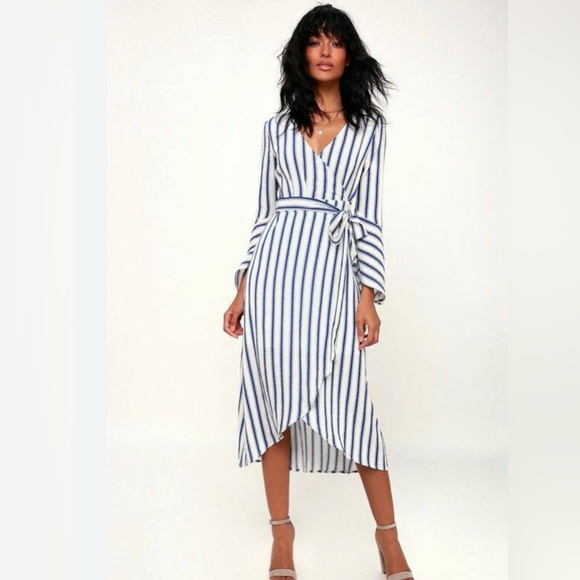 NWT Moon River {Lulu’s} Rosso Blue and White Striped Flared Sleeve Wrap Dress - Picture 1 of 12
